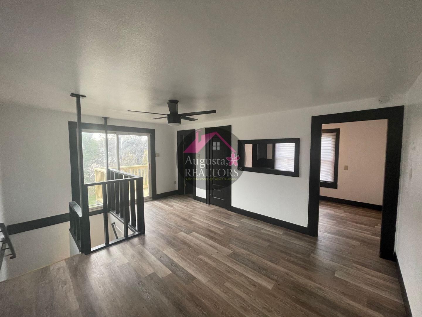 Sweetwater Apartment: 1209 Bawcom