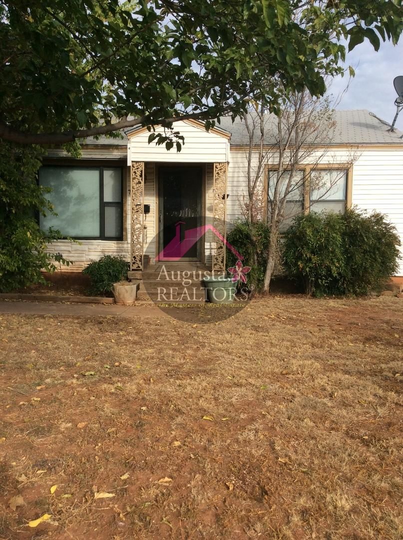 Abilene House: 741 S. Crockett