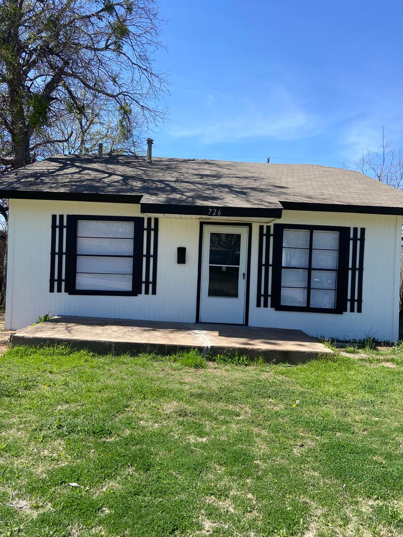 Abilene House: 726 Ross Ave