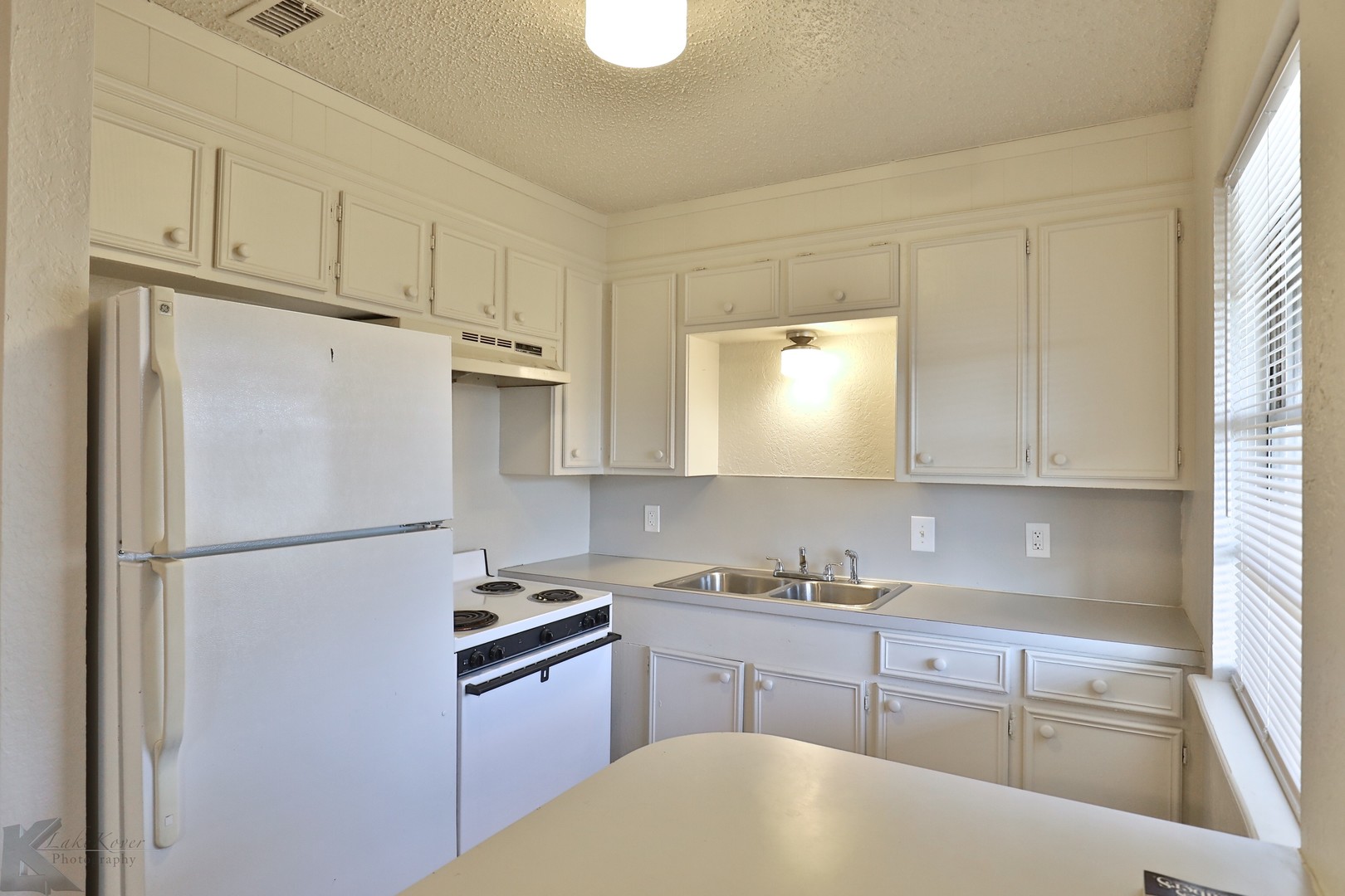 Merkel Apartment: 207 Taylor Apt 6