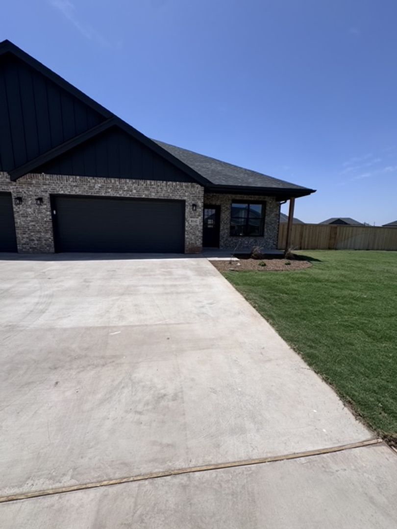Abilene Apartment: 8142/8150 Sawdust