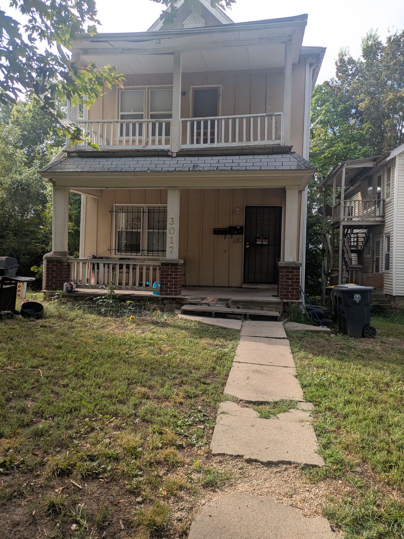 Kansas City Apartment: 3017 E. 8th St