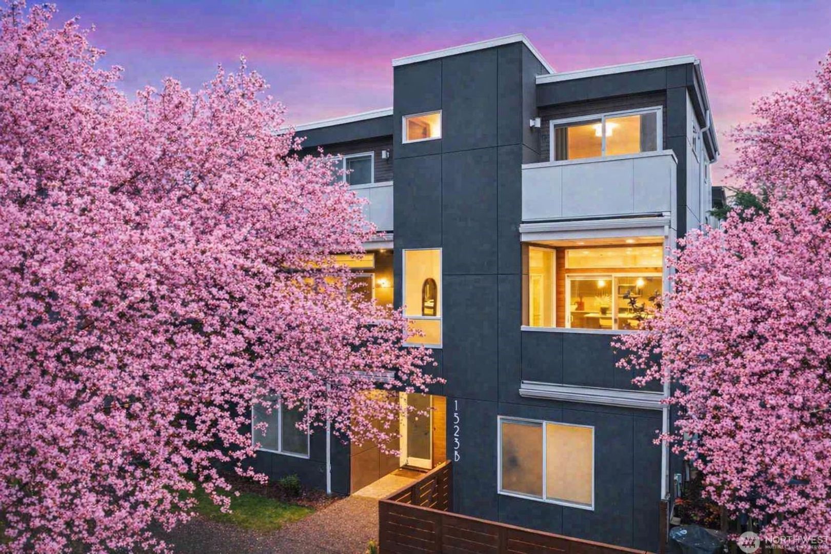 Seattle Townhome: 1523 NW 64th ST