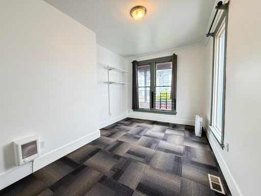 Great Location in this Vintage Victorian Home Wallingford / University of Washington – photo 1