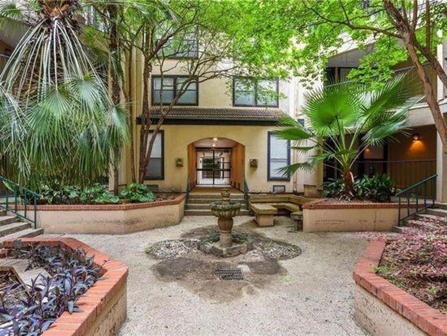 Austin House: 2110 Rio Grande Street