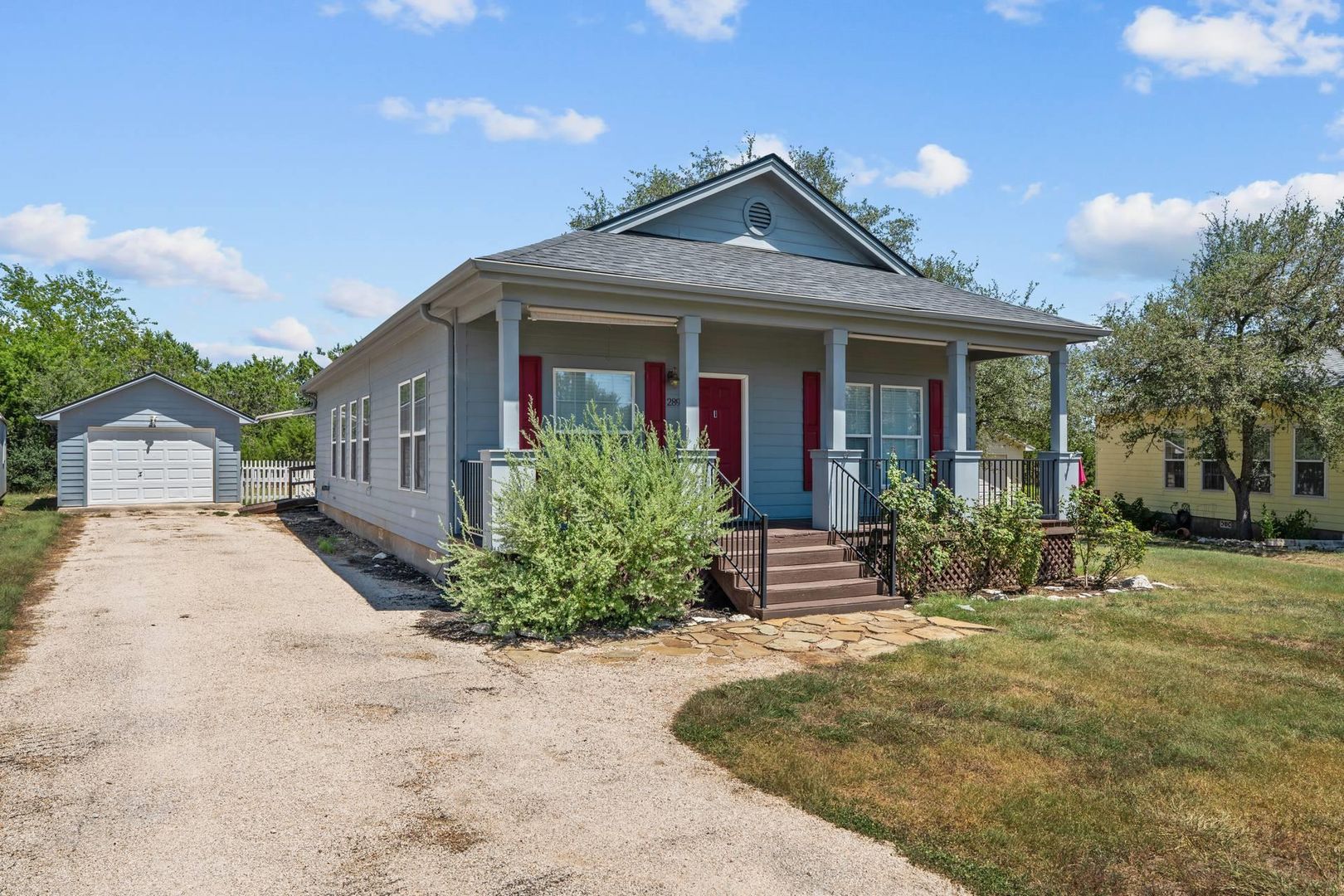 Driftwood House: 289 Heatherwood Drive