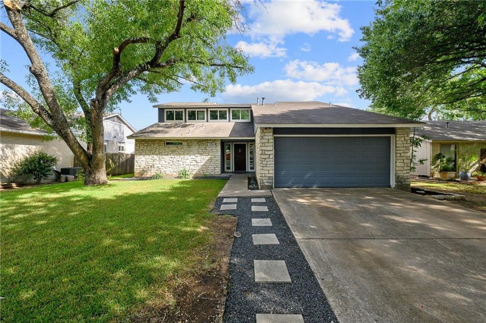 Austin House: 5116 Maulding Pass