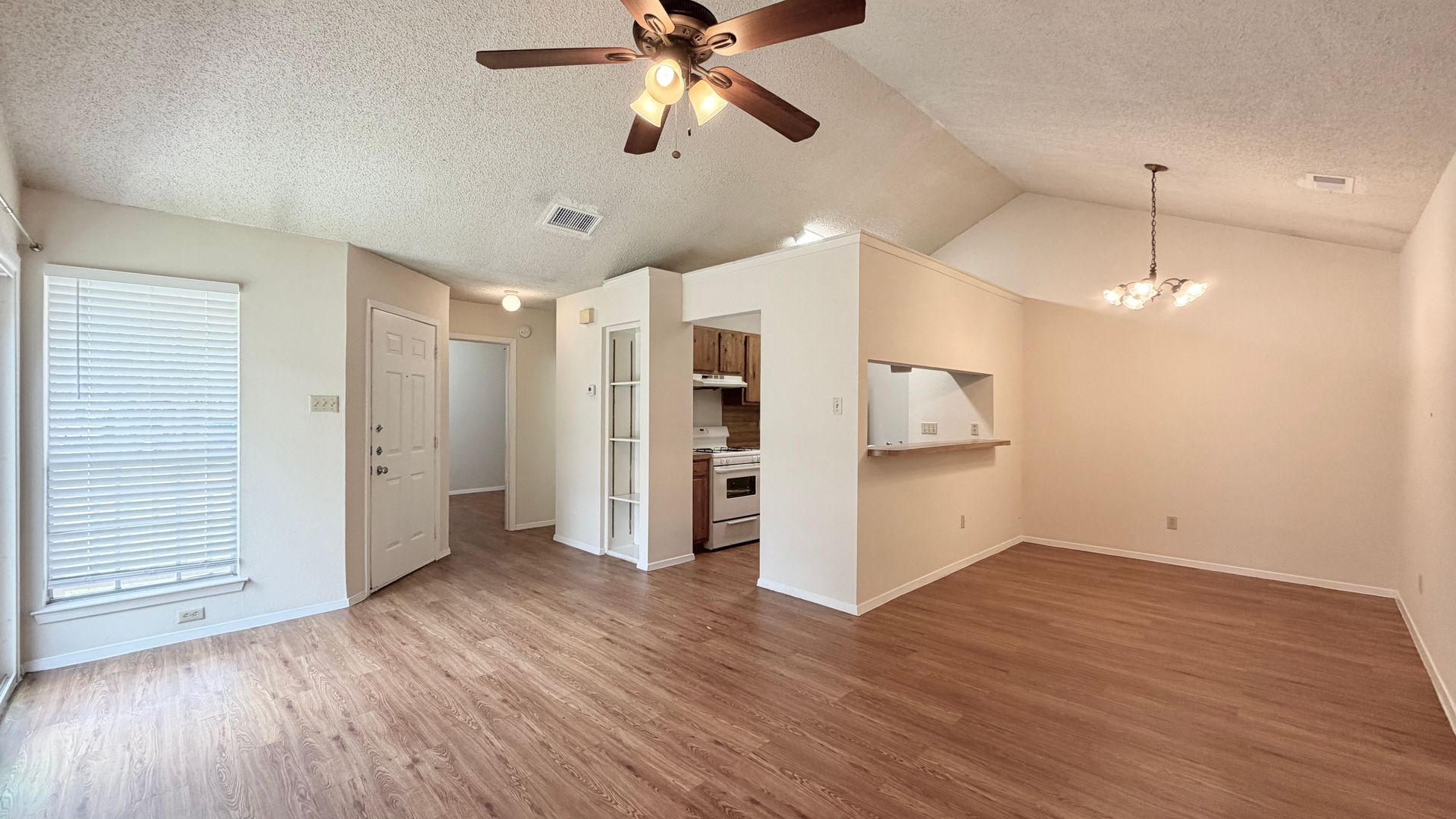 Austin Multiplex: 4506 Brown Bark Place