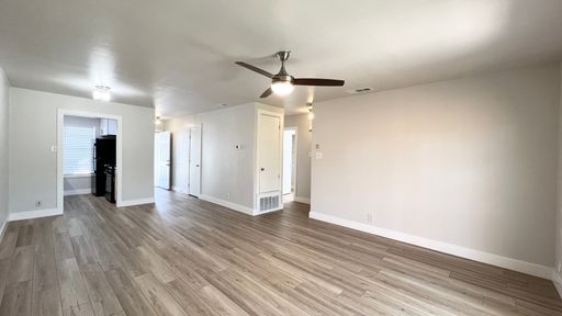 Beautifully Renovated Duplex near Domain with Large Back Yard – photo 1