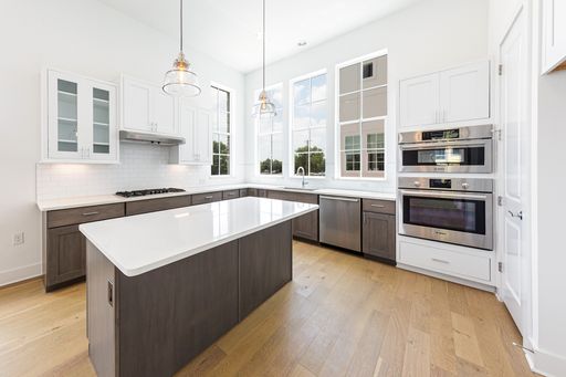 1201 Shore District – photo 1