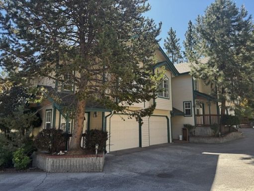 SW Bend Townhome – photo 1