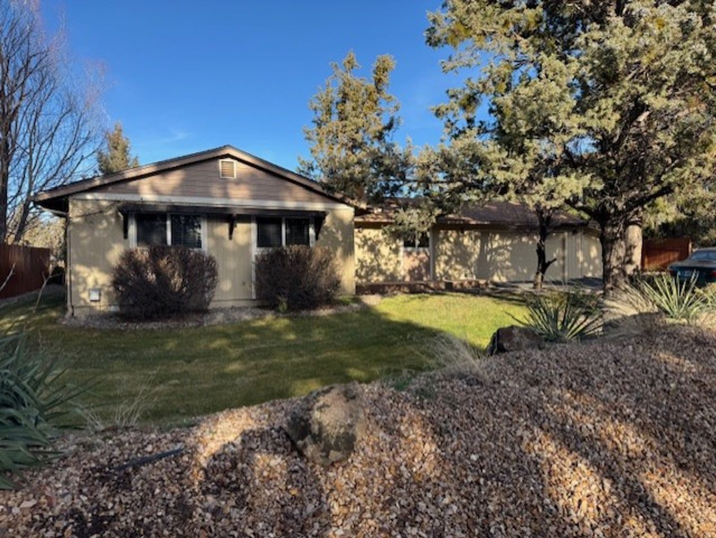 Bend House: 20625 Whitewing Court