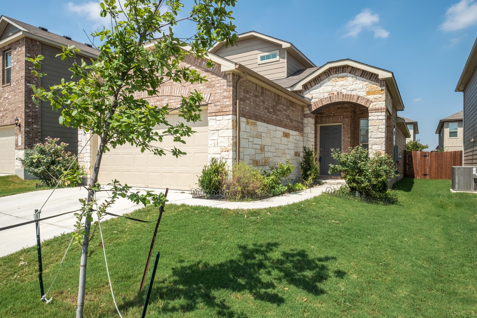 Austin House: 16012 Remington Reserve Way