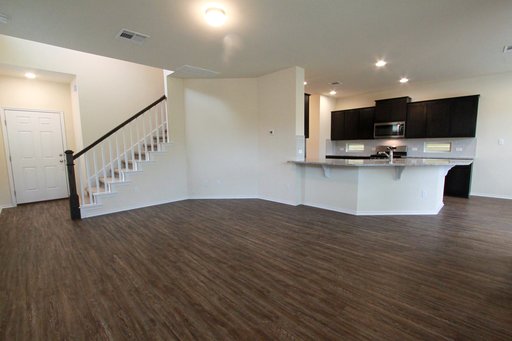 Spacious 3-Bedroom Home in University Park Villas – Backing to Greenbelt! – photo 1