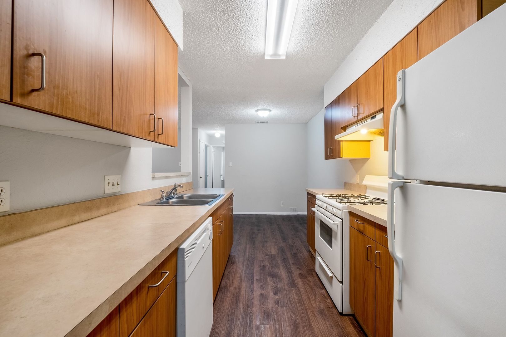 Round Rock Multiplex: 604 B Misty Morning Way