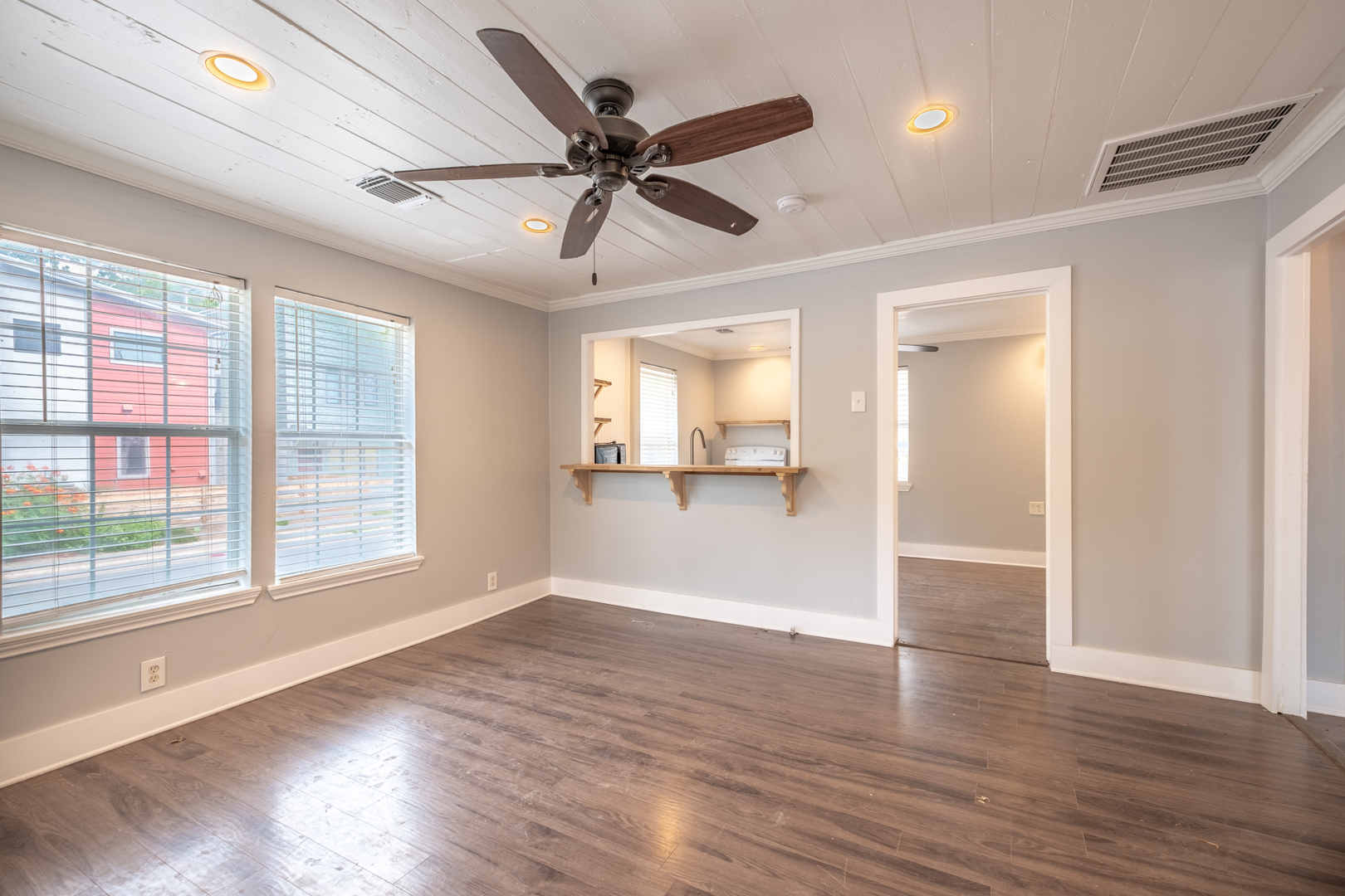 Austin Multiplex: 2100 E 2nd St