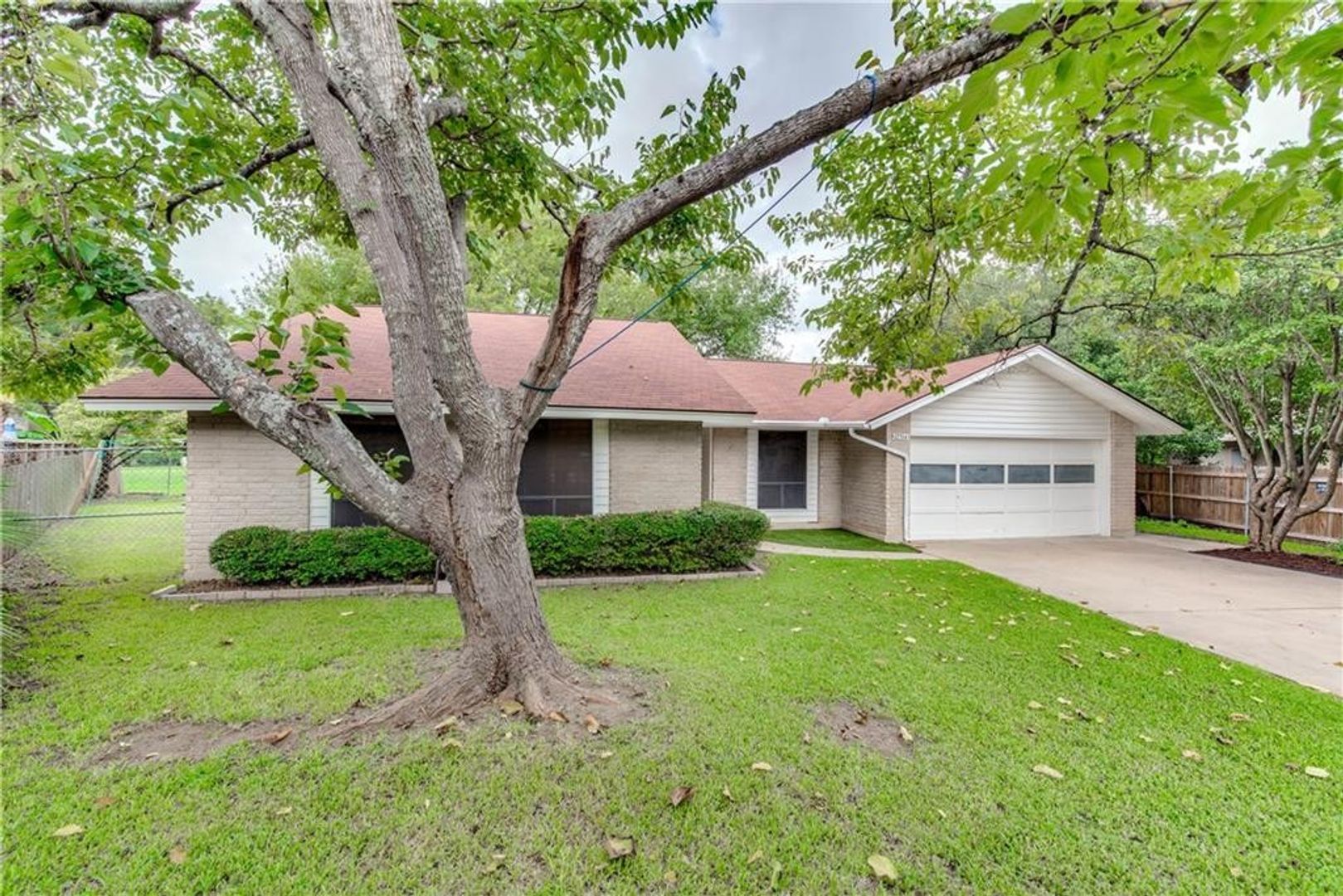 Austin House: 12314 Wipple Tree Cv
