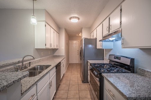 Fully Renovated 3 Bedroom, 2 Bath Duplex in the Heart of North Austin, Adjacent to the Domain – photo 1