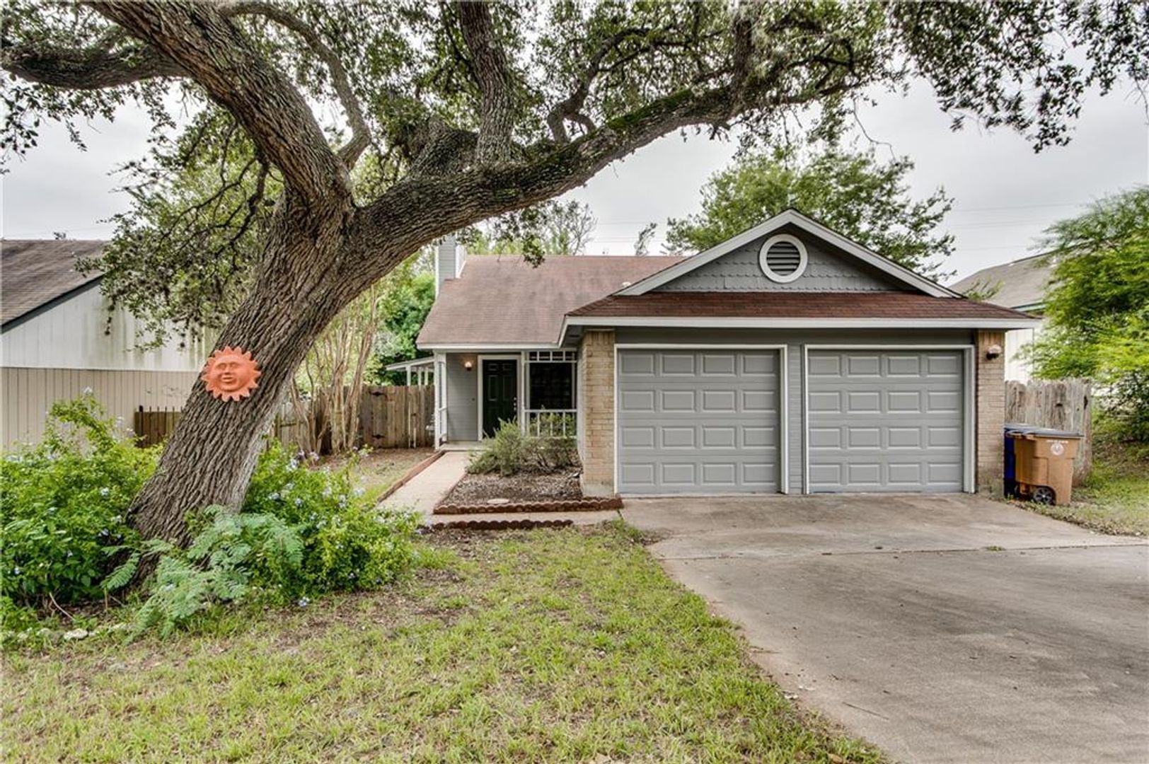 Austin House: 8738 Birmingham Dr