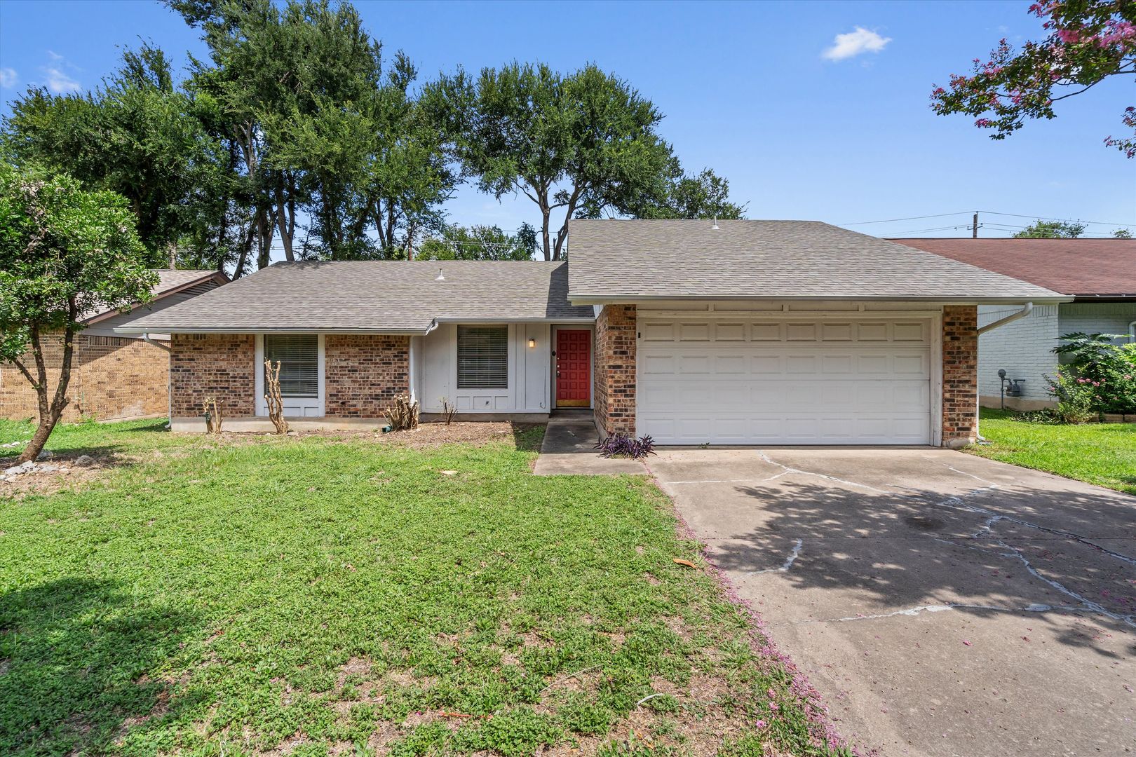 Austin House: 10057 Woodland Village Dr