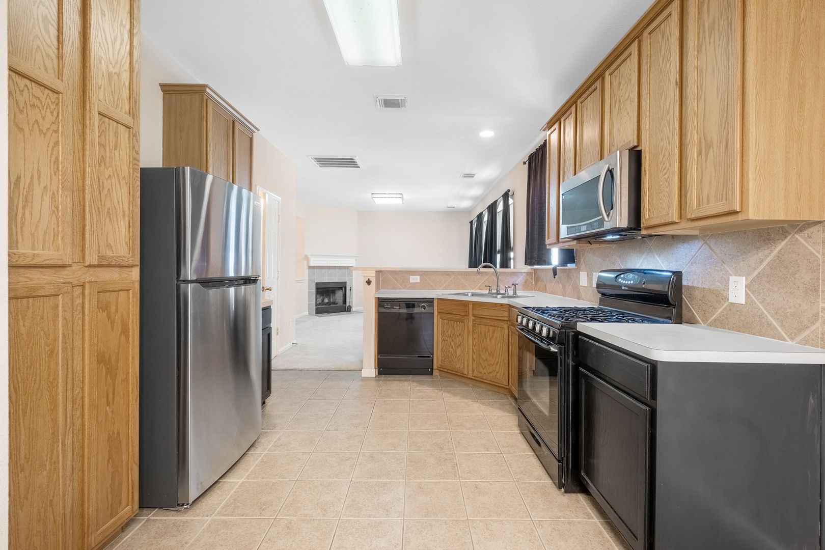 Rental home at 1726 Rosenborough Ln S