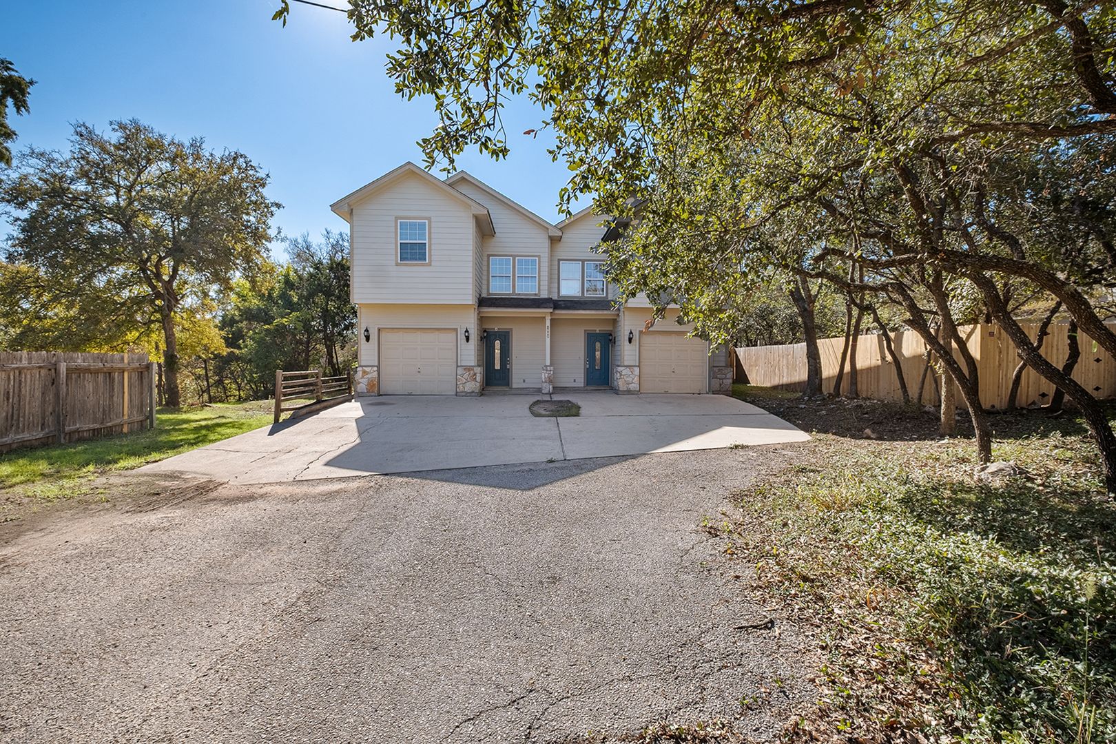 Austin Multiplex: 1003 Canyon Edge Dr