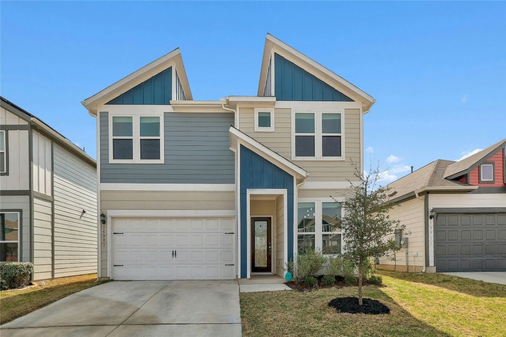 Austin House: 15801 Crissom Ln