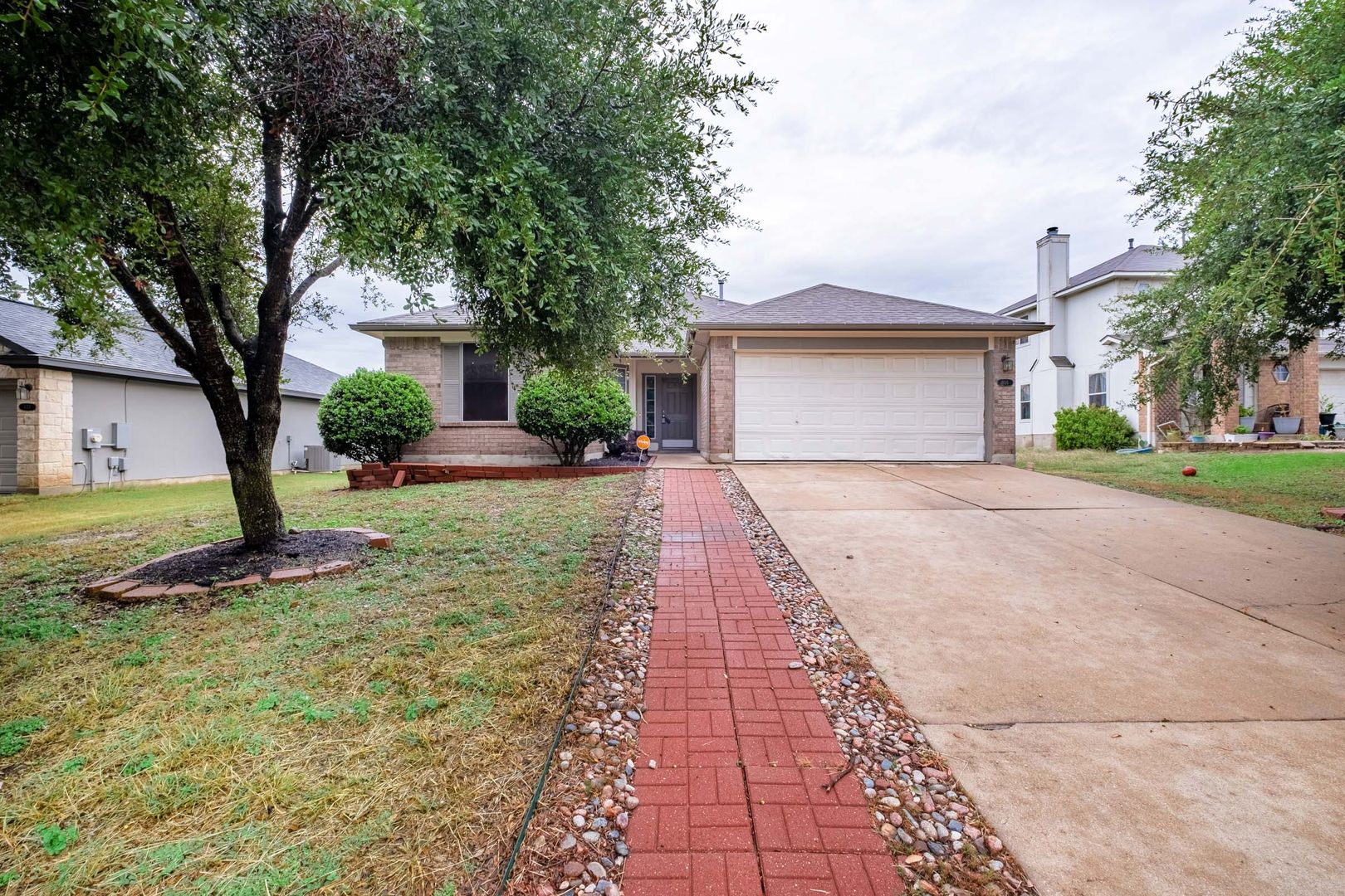 Hutto House: 105 Cattail Cv