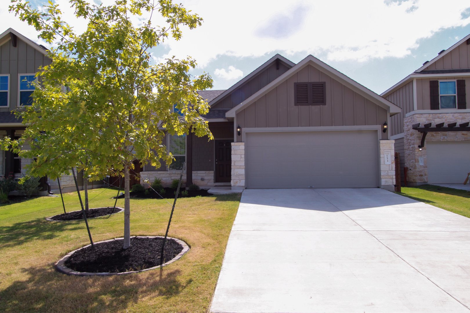 Liberty Hill House: 153 Carlina Loop