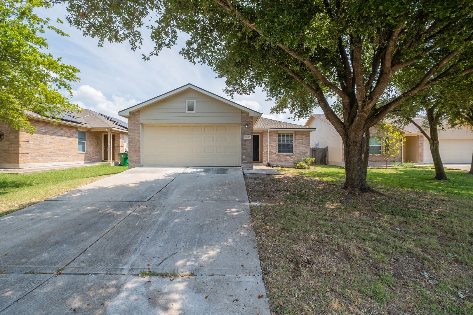 Manor House: 18220 Canopy Ln