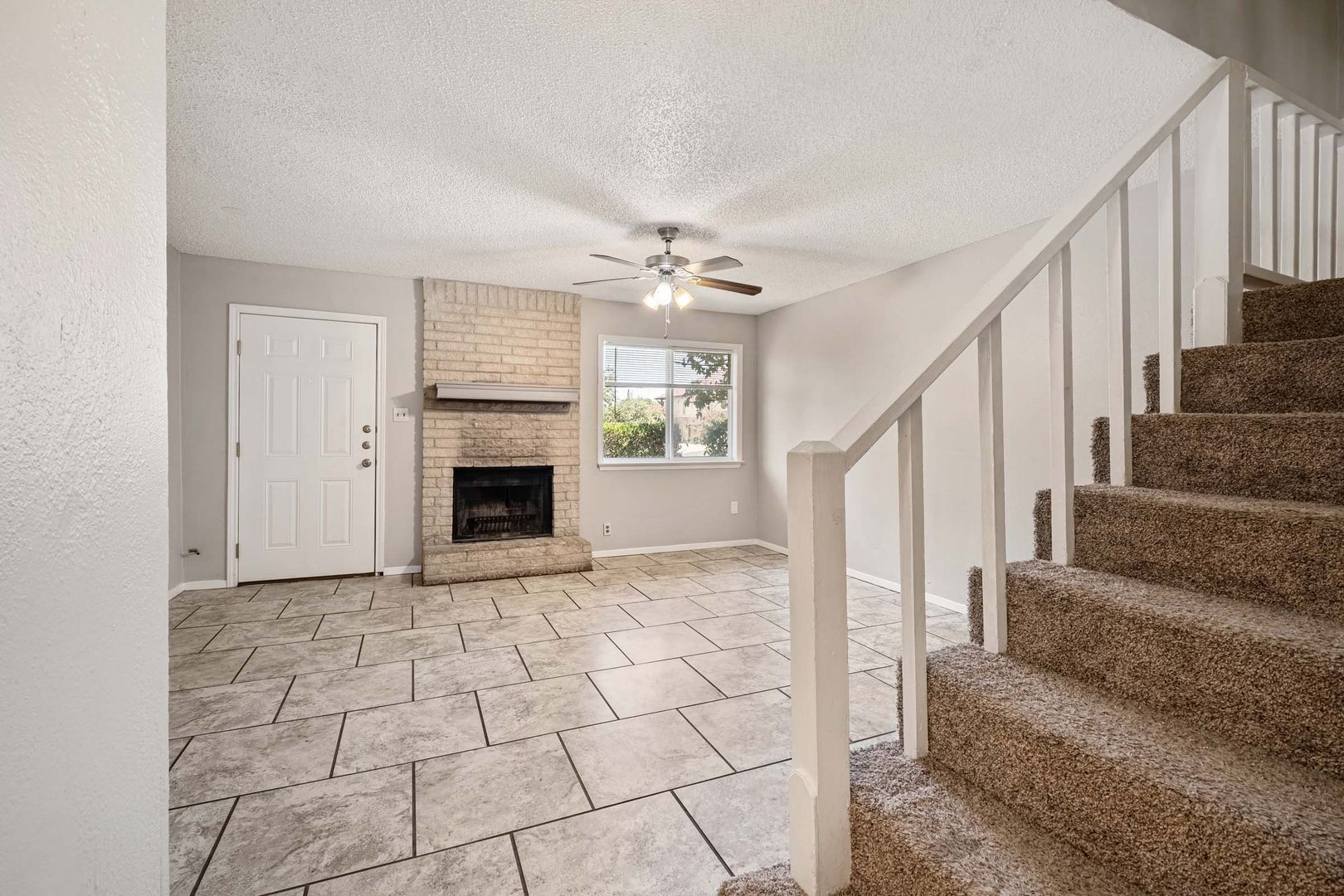 Austin Townhome: 3904 Hudson Bend Rd - Unit A