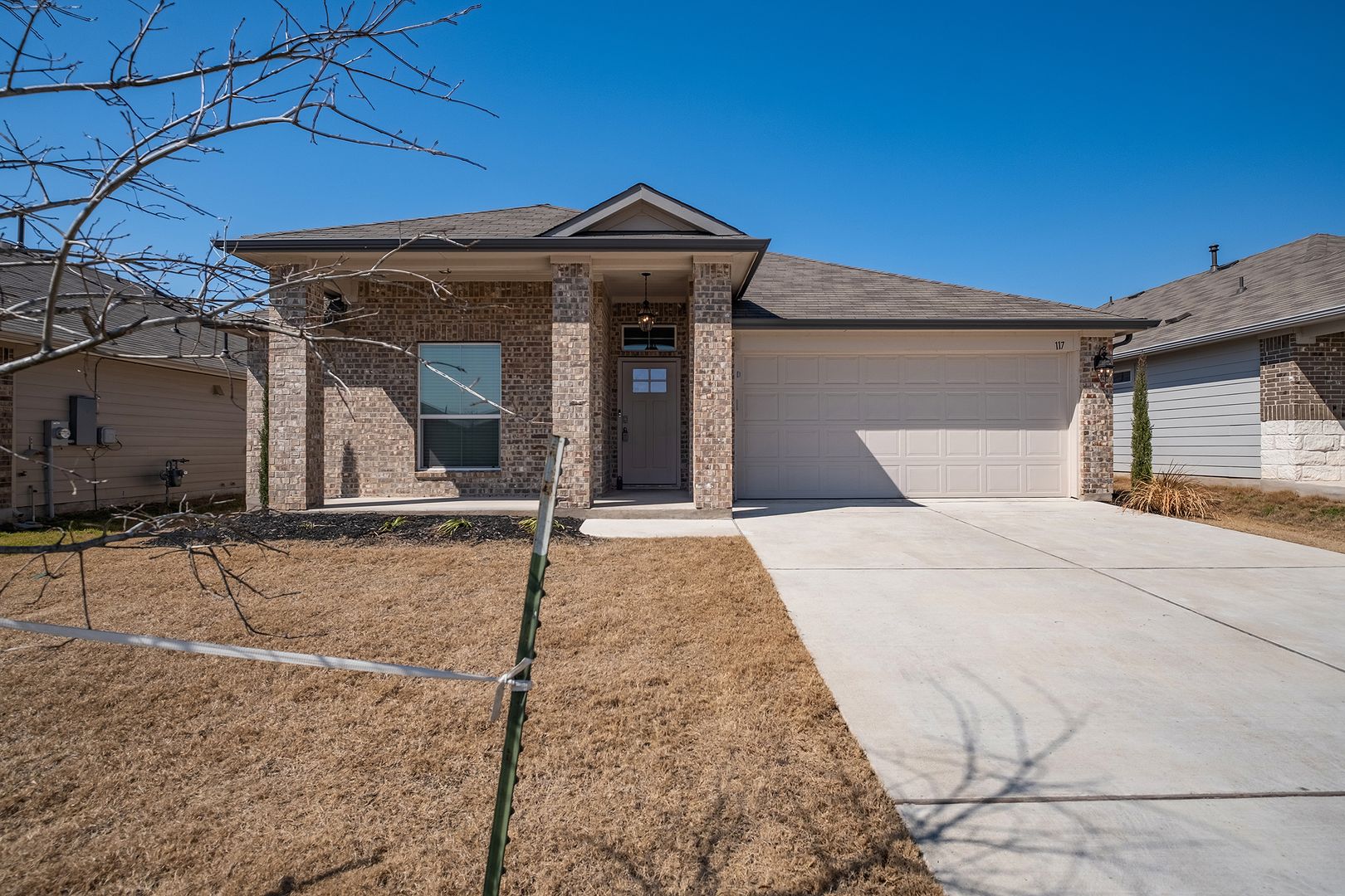 Hutto House: 117 Cranbrook Ln