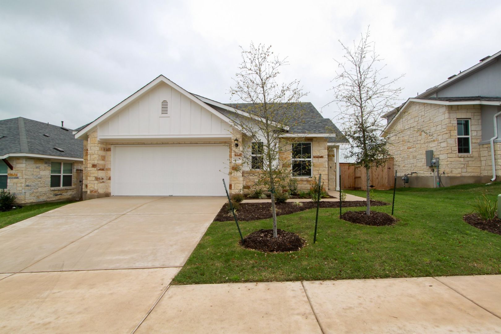 Leander House: 1212 Low Branch Ln