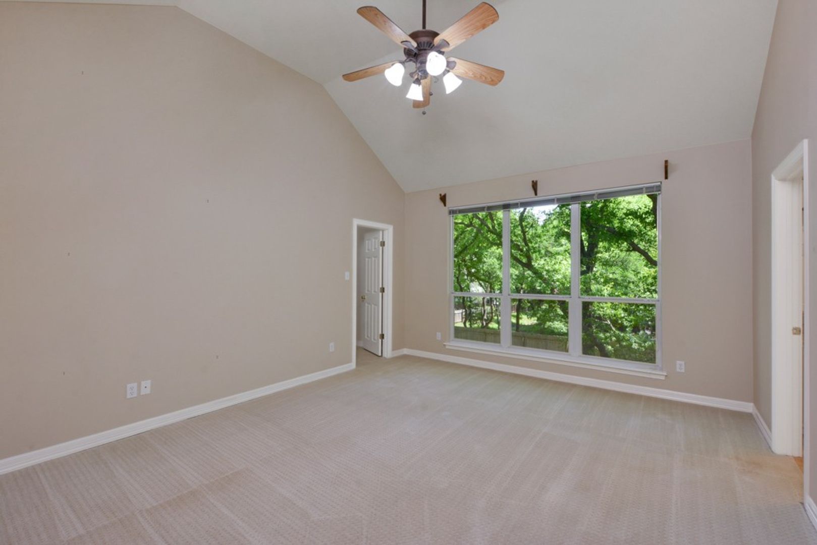 Round Rock House: 701 Oaklands Dr