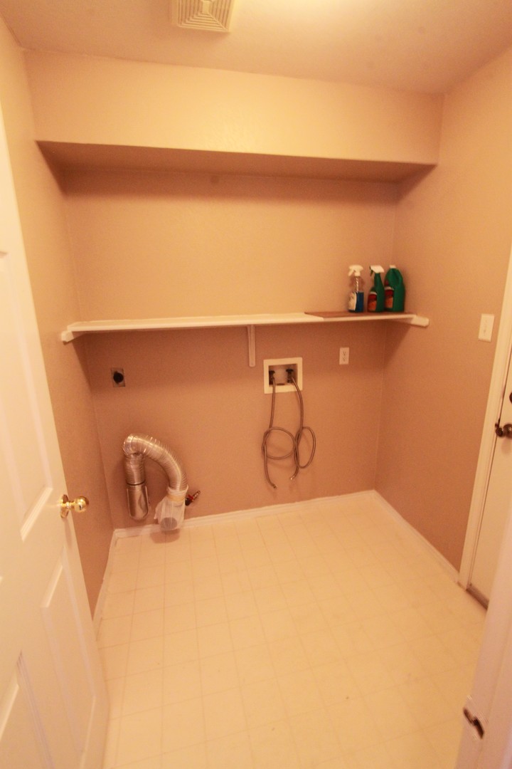 Austin House: 3309 Kissman Dr