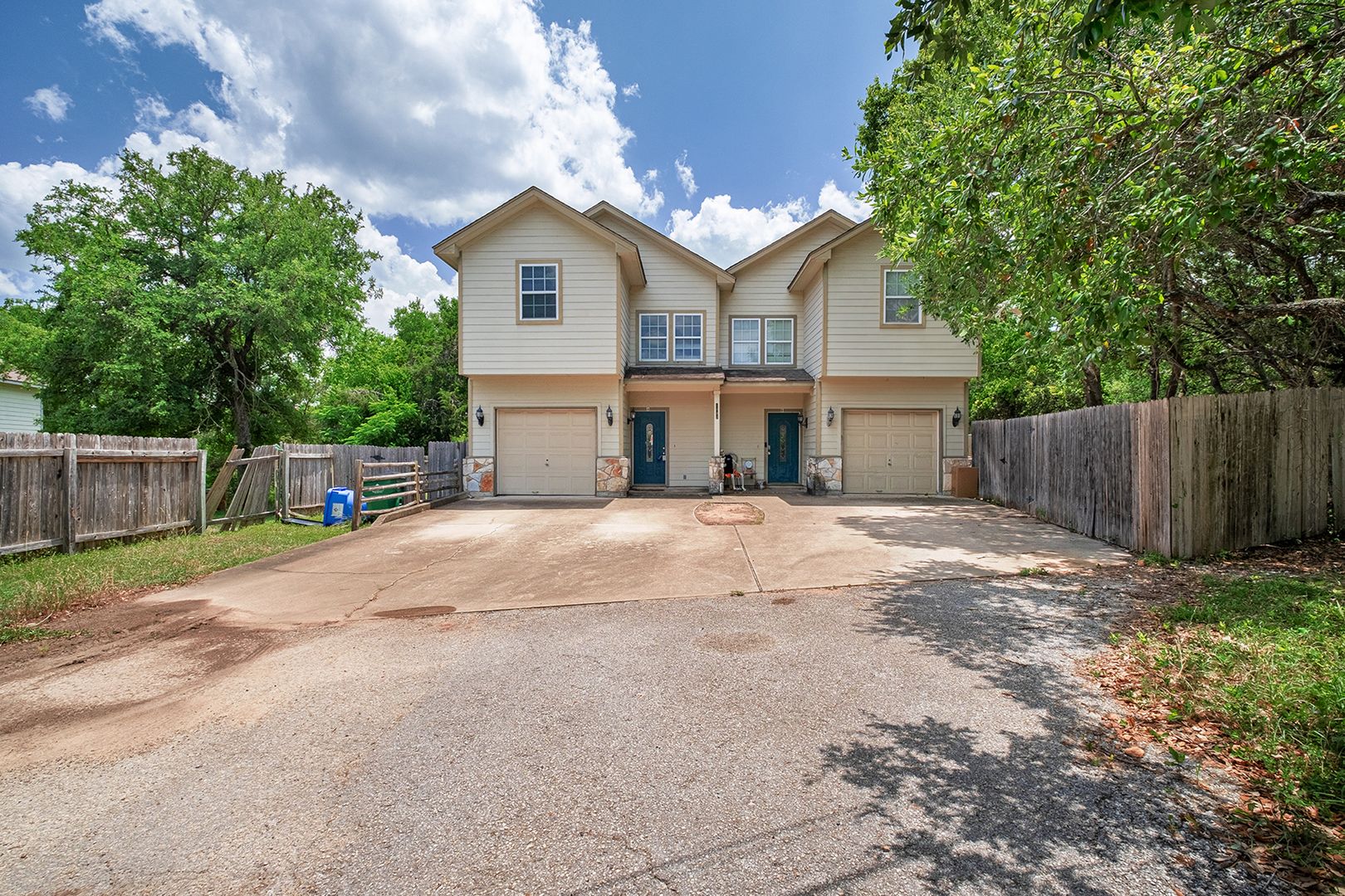Austin Multiplex: 1003 Canyon Edge Dr