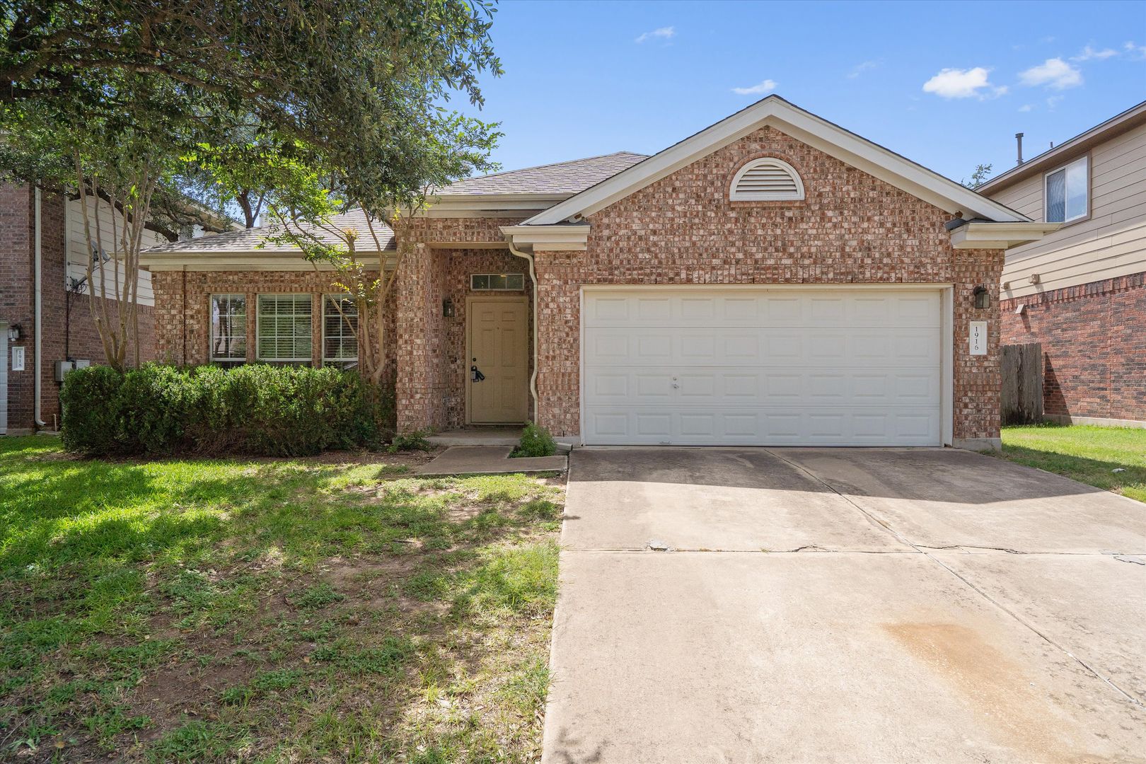 Cedar Park House: 1916 Wheaton Trl
