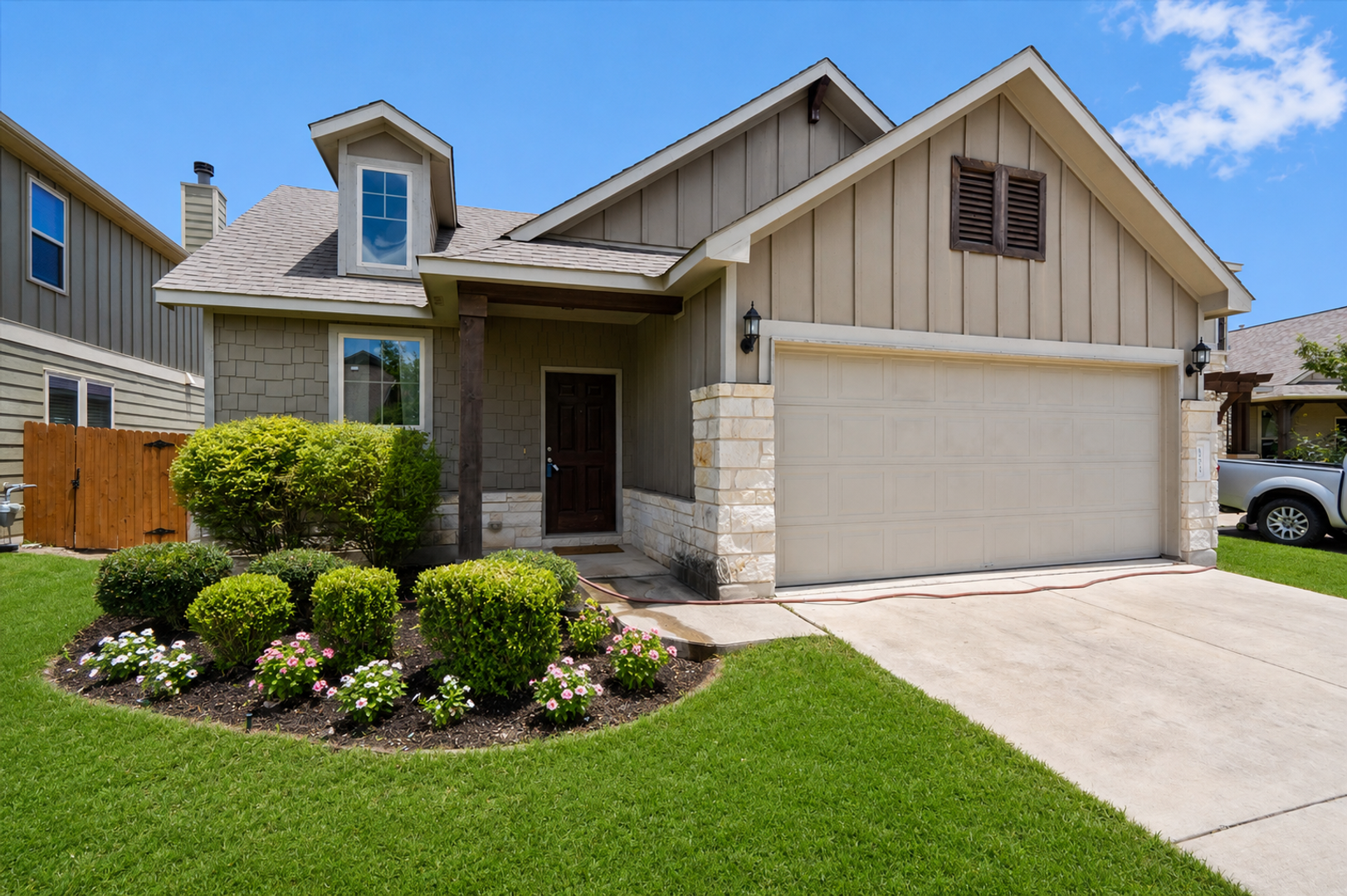 Rental home at 153 Carlina Loop