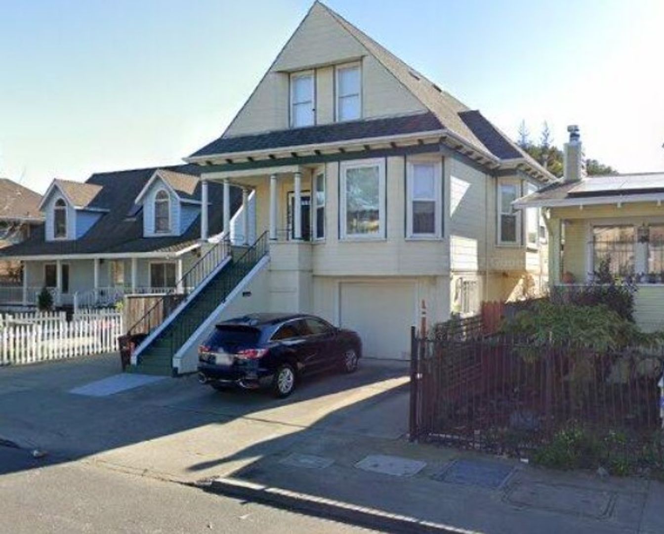 Oakland Condo: 2606 Coolidge Ave