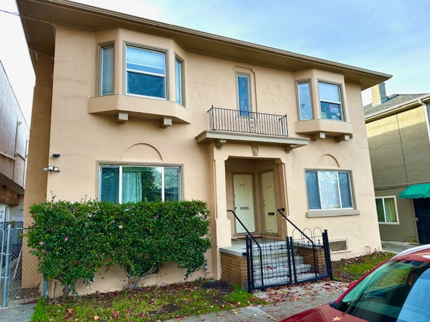 Berkeley House: 3114 Martin Luther King Jr Way