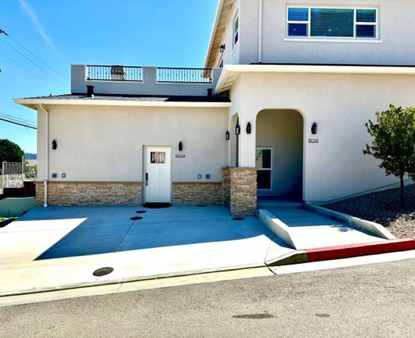 Castro Valley Apartment: 19241 Carlton Ave