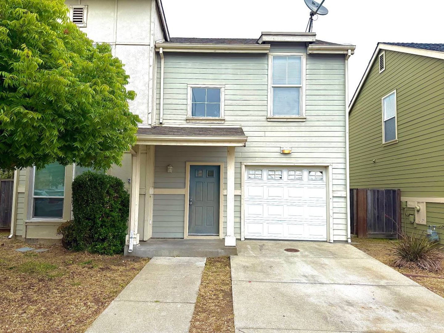 Richmond House: 2941 Chavez Lane