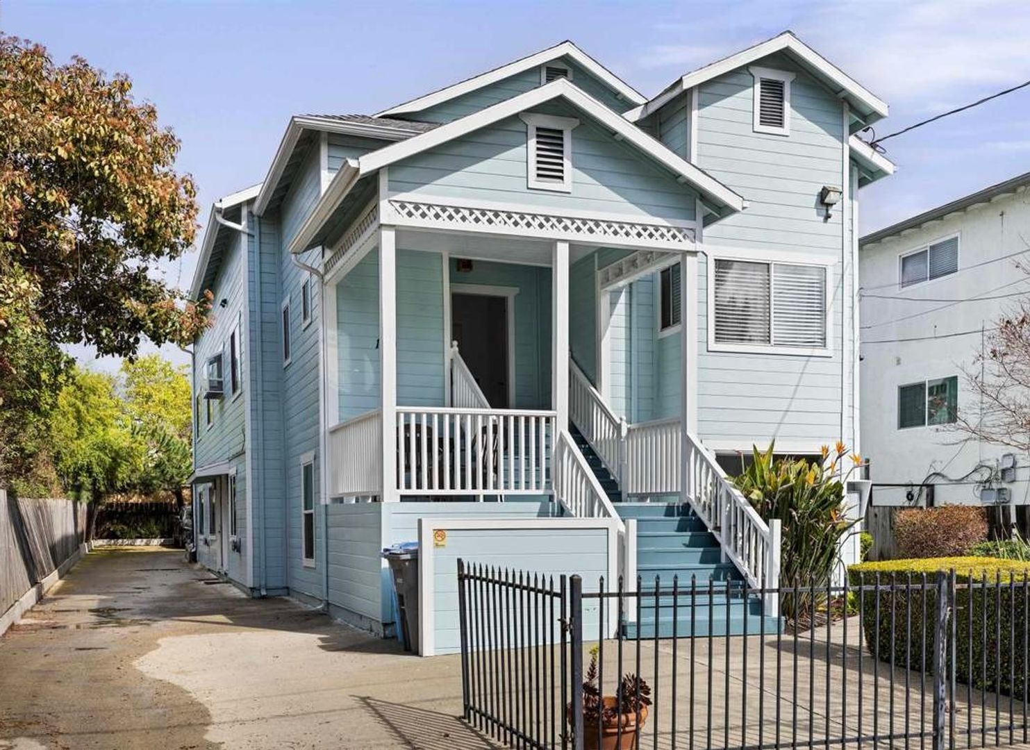 Berkeley Apartment: 1619 Fairview Street