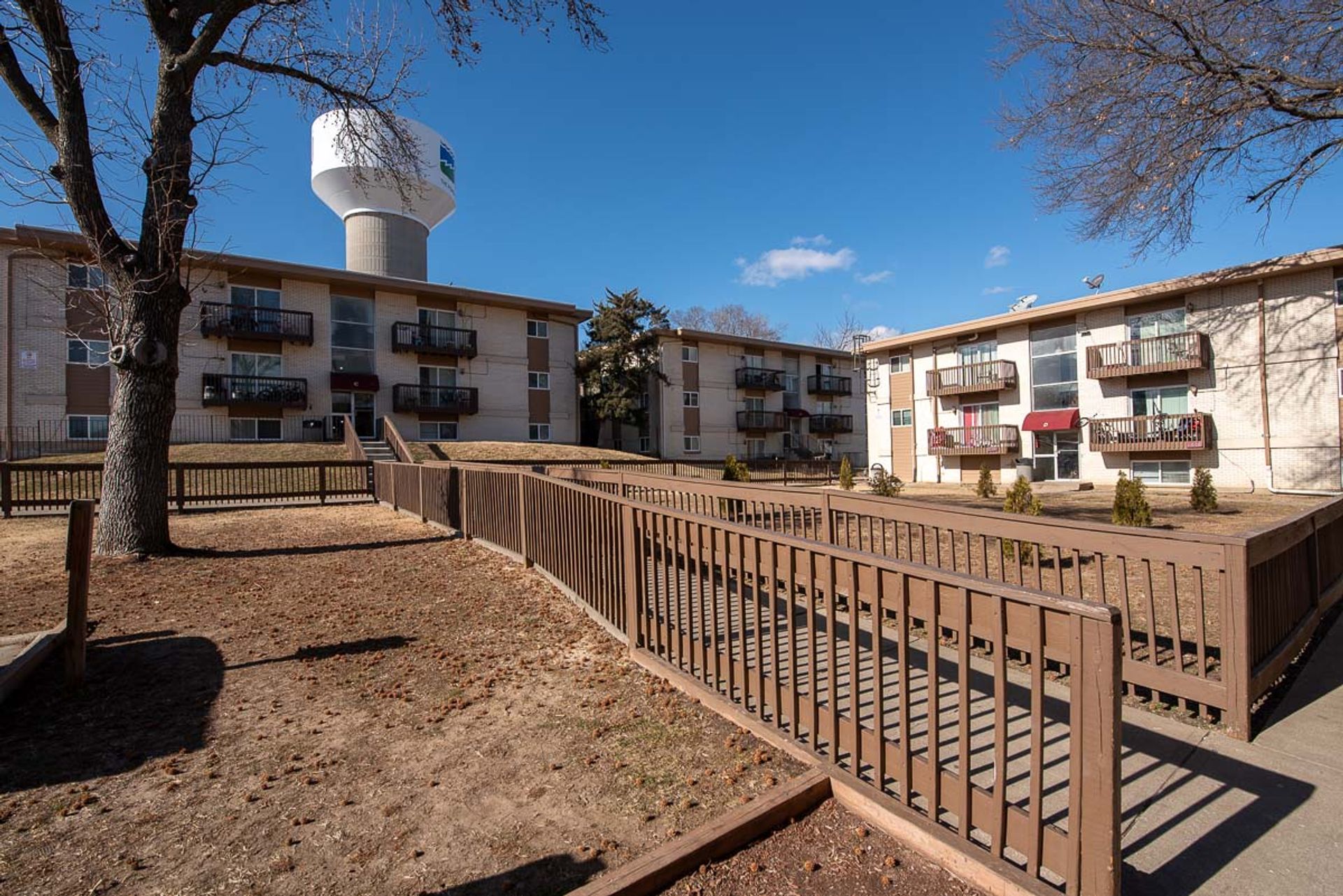 Kansas City Apartment: 1400 N 38th St