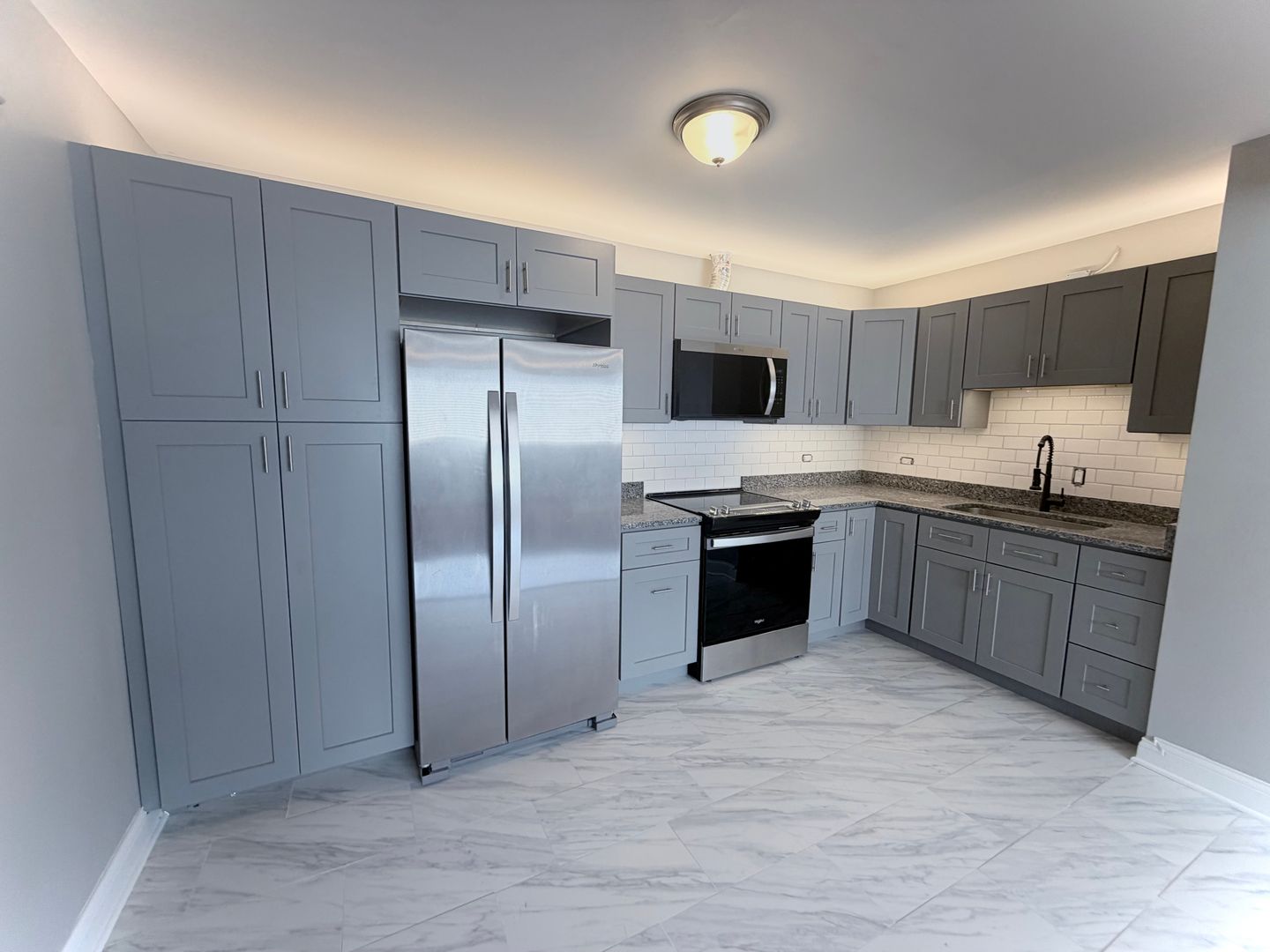 Melrose Park Apartment: 2069 North 18th Avenue