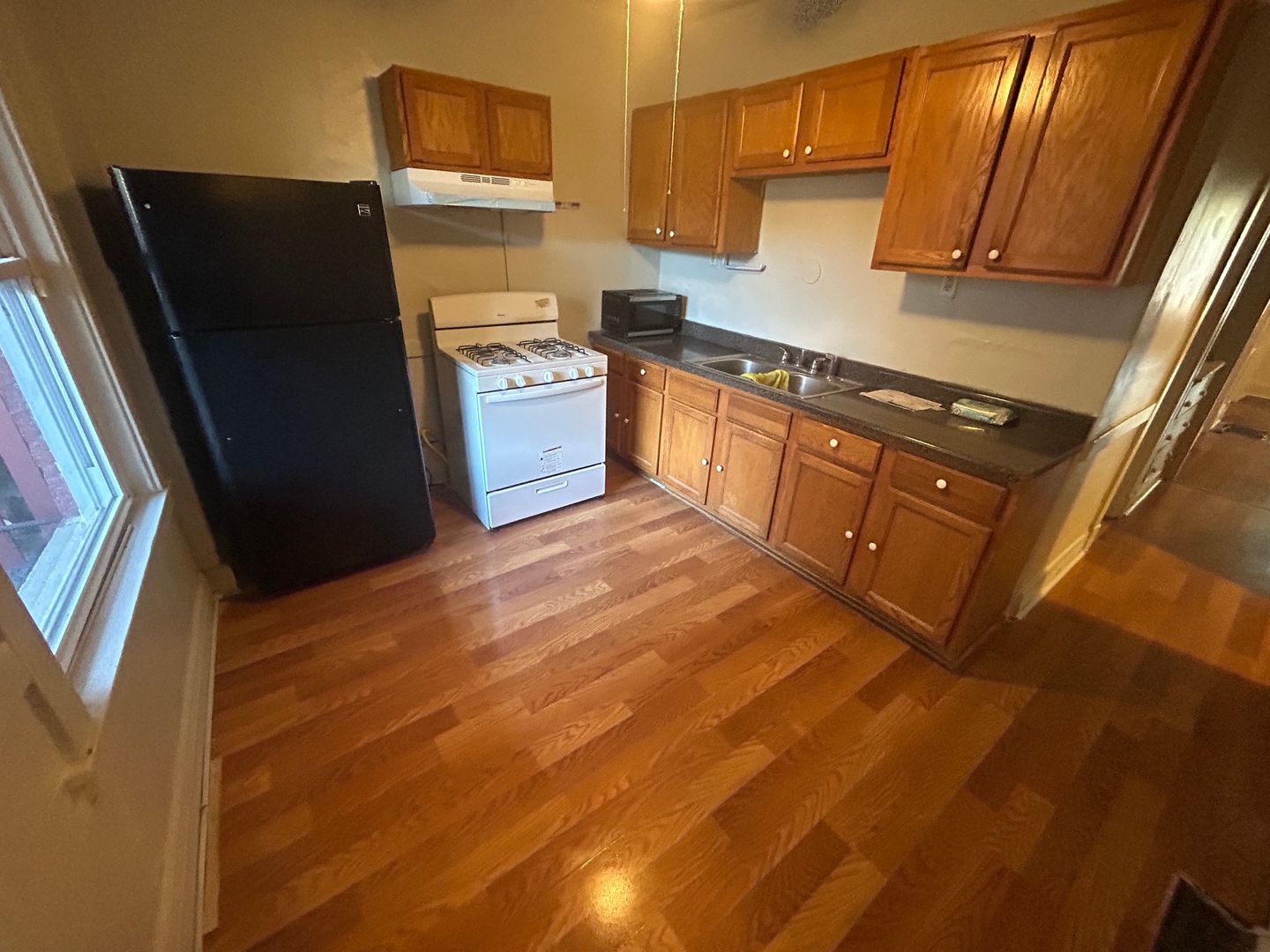 Oak Park Apartment: 57 Chicago Ave