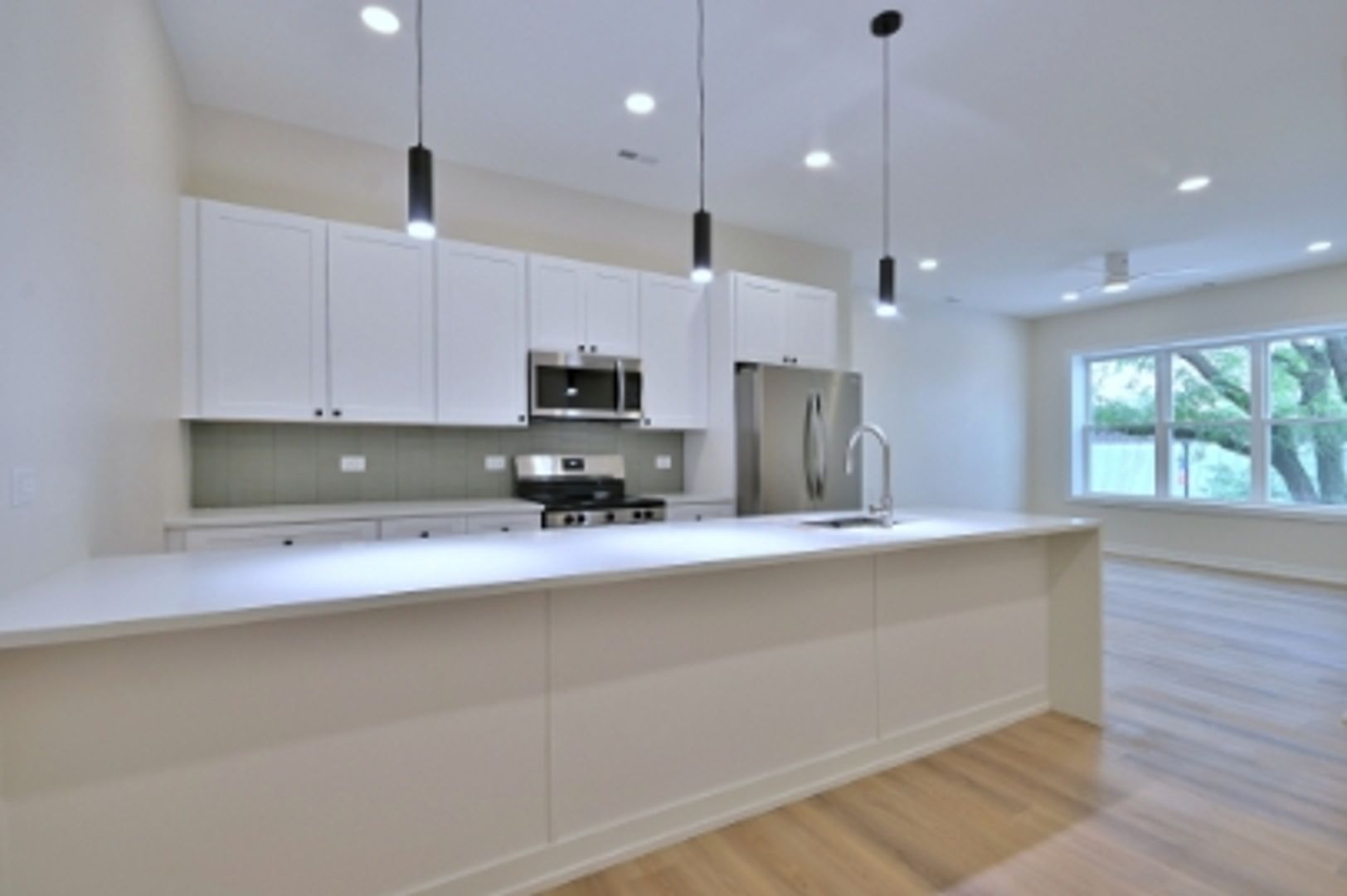 Forest Park Apartment: 7512-7522 Madison Street