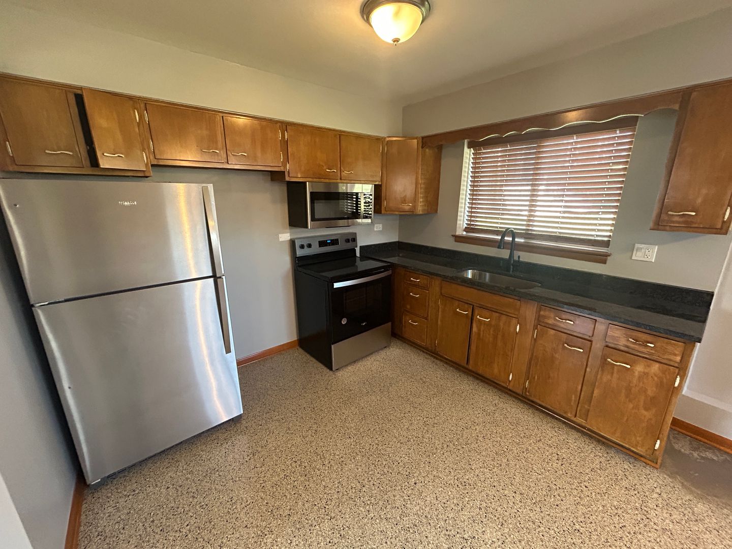 Bellwood Apartment: 3108 Saint Charles Road
