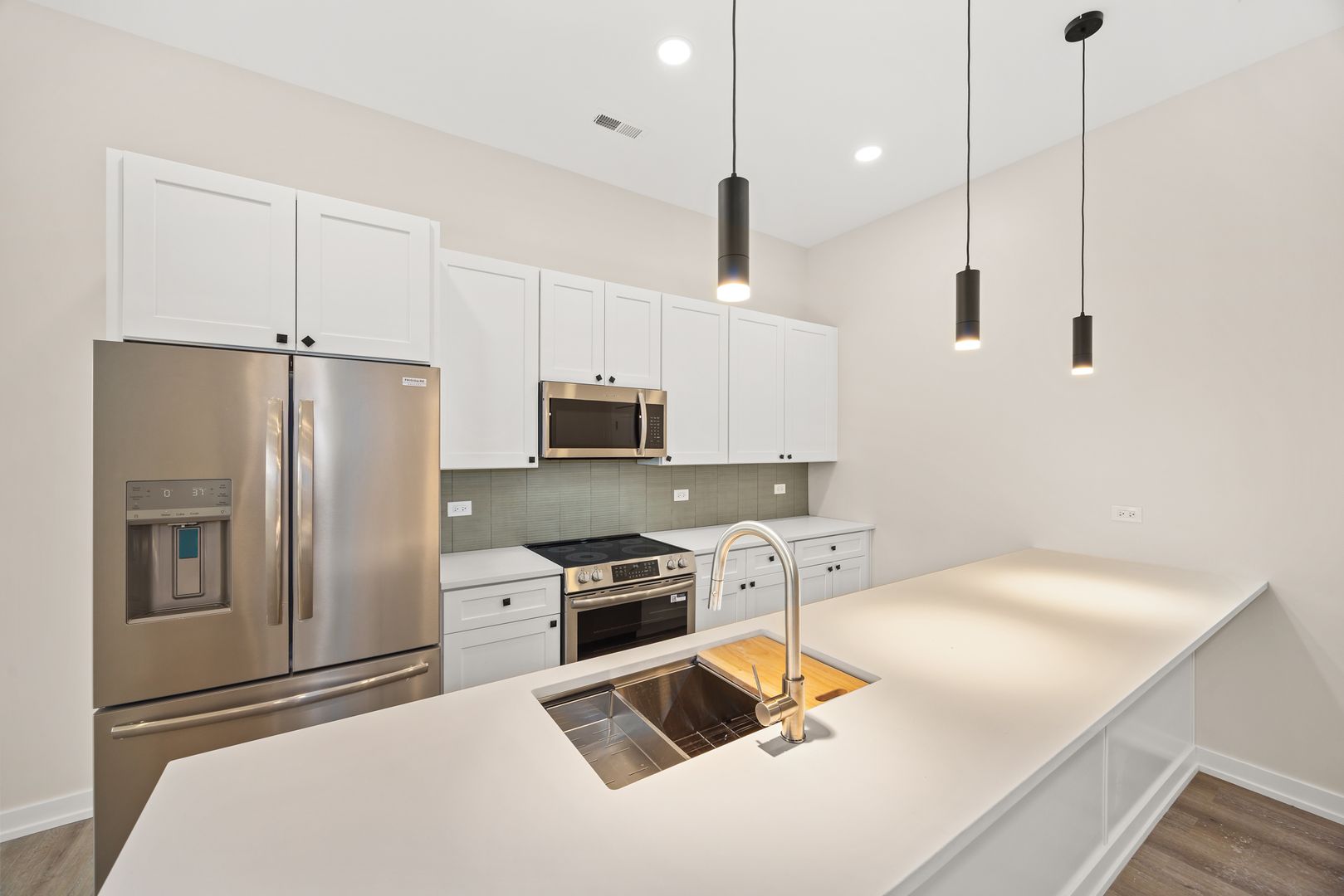 Forest Park Apartment: 7512-7522 Madison Street