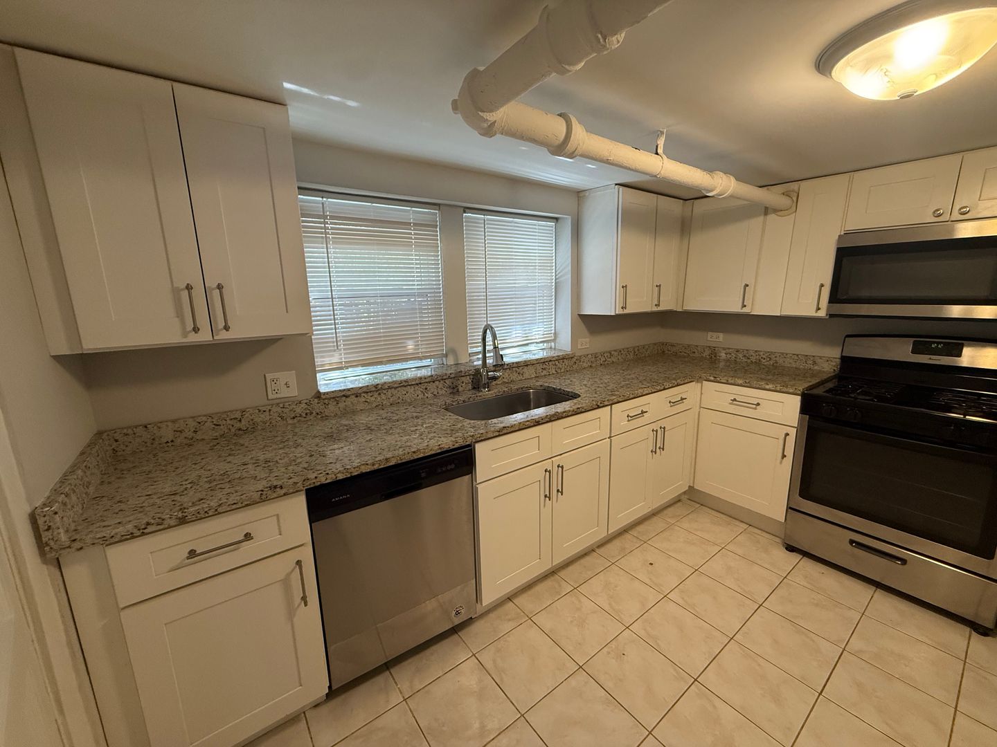 Berwyn Apartment: 6512 19th Street